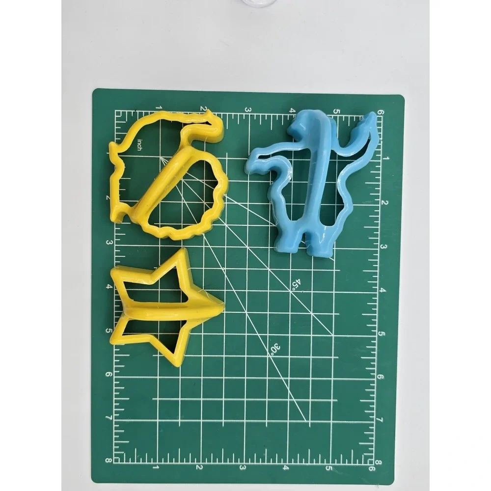 Vintage Lot of 3 HUTZLER Plastic Cookie‎ Cutters Santa Star Turkey